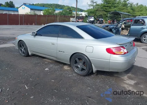 2002 Toyota Camry Solara Sle V6 z USA, uszkodzony, nr VIN 2T1CF28PX2C594971